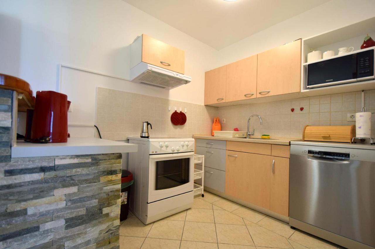 Apartment Lucy Malinska Ngoại thất bức ảnh