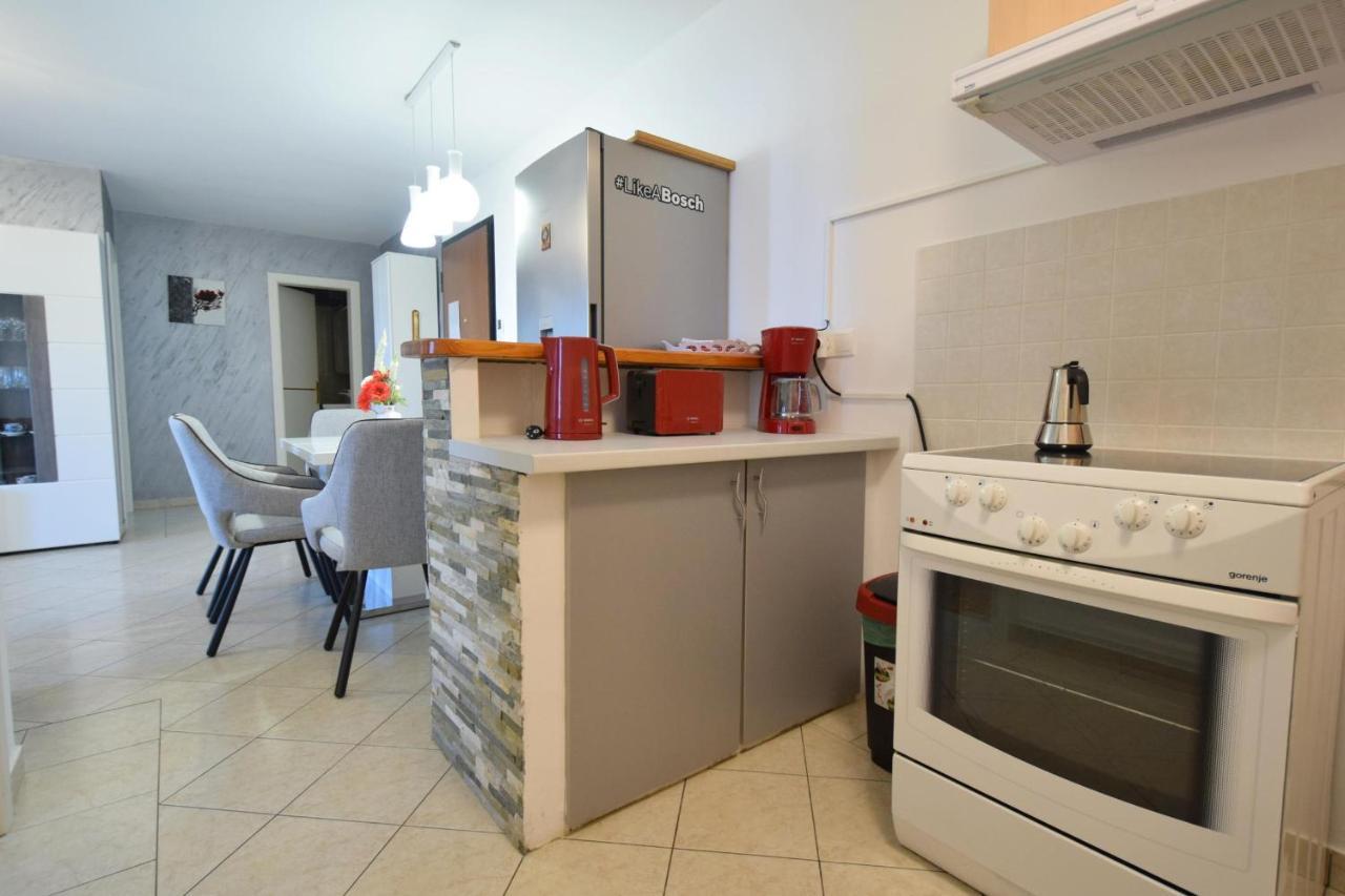 Apartment Lucy Malinska Ngoại thất bức ảnh